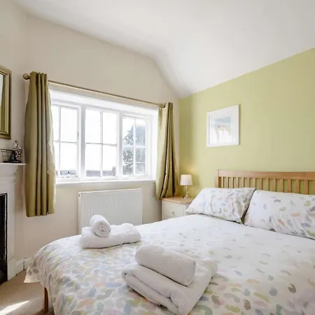 5 Bed In Filey Oc-52388 * Ханманби